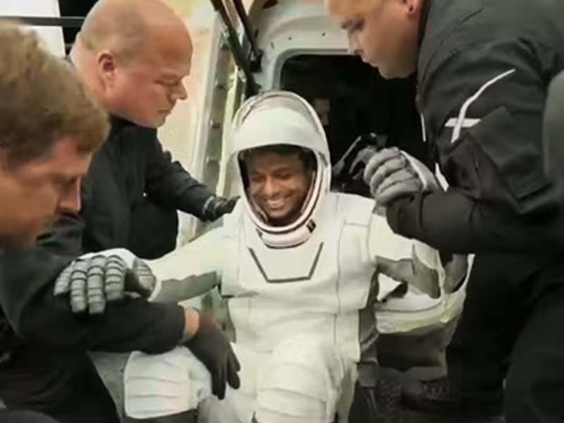 বিমান বাহিনীর পাইলট আন্তর্জাতিক মহাকাশ স্টেশনে গ্রাউন্ডব্রেকিং পরীক্ষা-নিরীক্ষা করেছেন