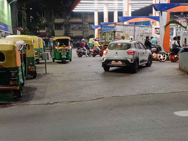 Petrol and Diesel Prices Unaffected by Reduced Excise Duty Amid Global Oil Price Surge