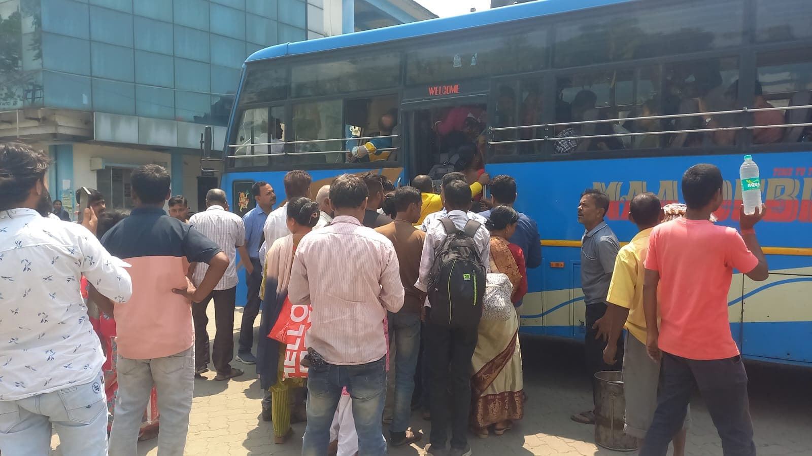 Bus Crisis Hits Dhupguri, North Bengal Ahead of Elections