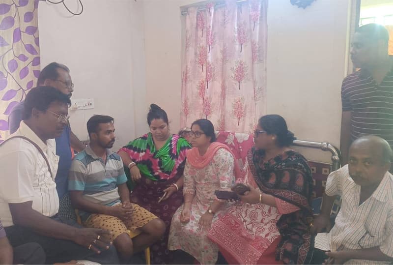রাজনৈতিক অস্থিরতার মধ্যে পশ্চিমবঙ্গে সিপিআই (এম) সমর্থকের বাড়িতে ভাঙচুর