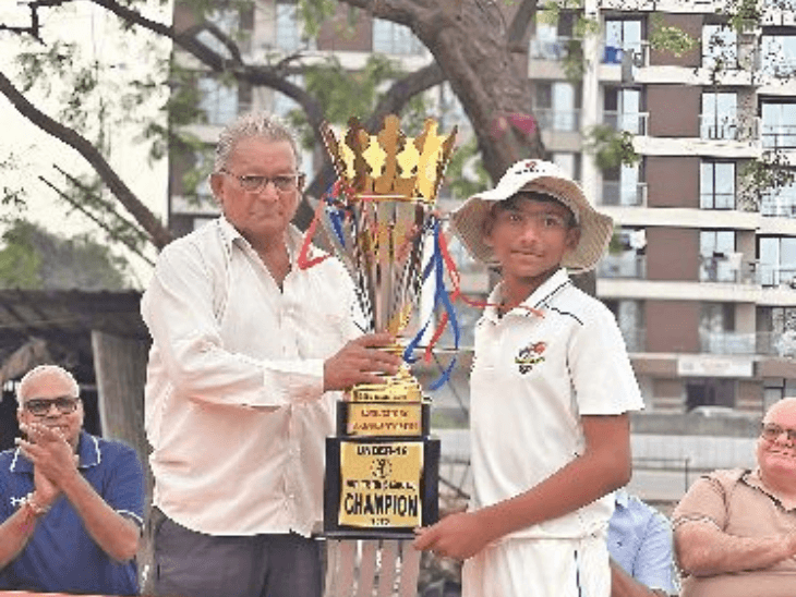 છાપરા સ્પોર્ટ્સ ક્લબ અંડર-16 ટુર્નામેન્ટઃ આર.ડી.ક્રિકેટ એકેડમીના મજબૂત પ્રદર્શન છતાં છાપરા સ્પોર્ટ્સ એકેડમી જીત્યું