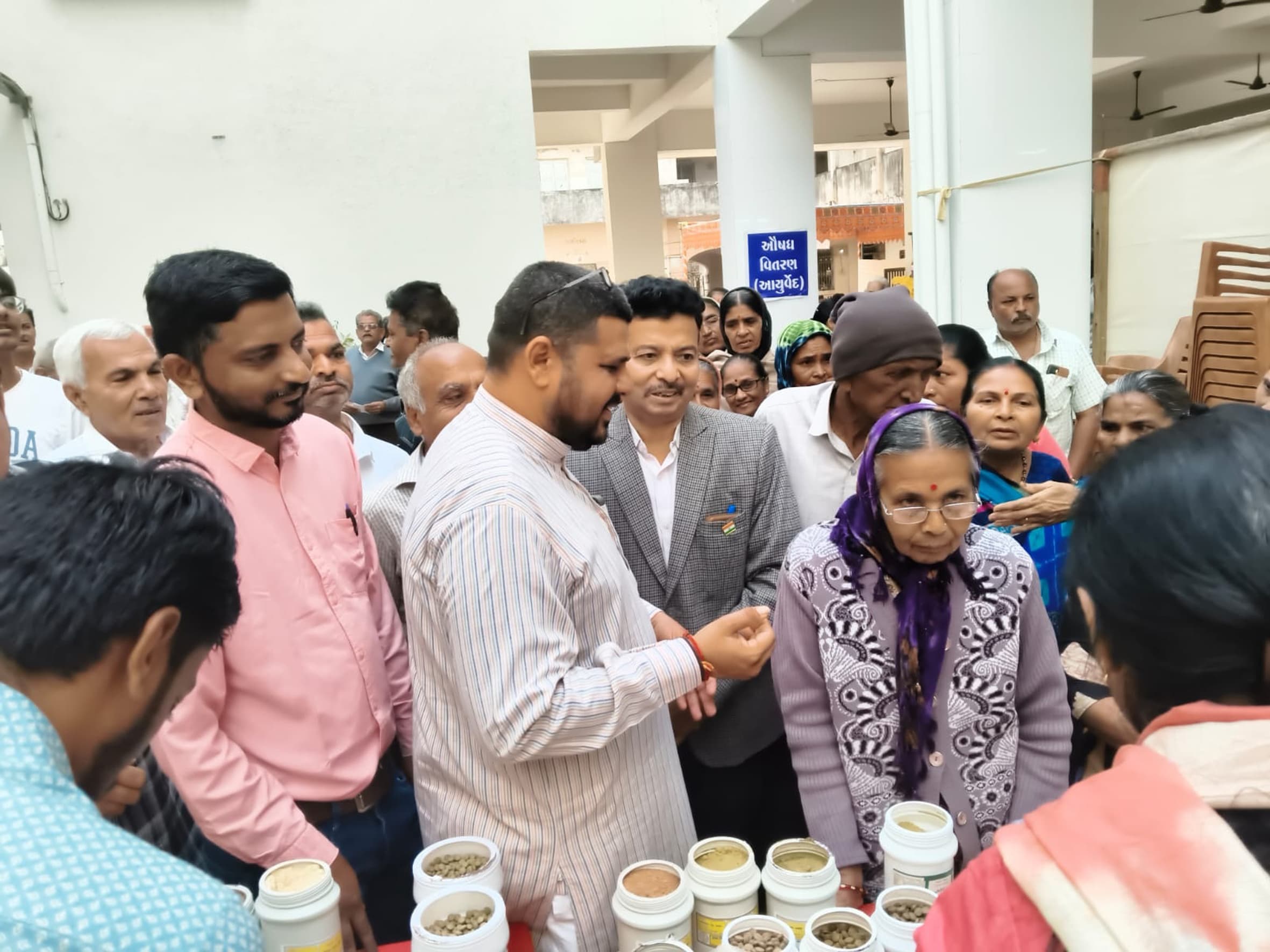 જામનગરમાં આયુષ મેળો મફત નિદાન સારવાર અને આરોગ્ય માર્ગદર્શન પ્રદાન કરે છે