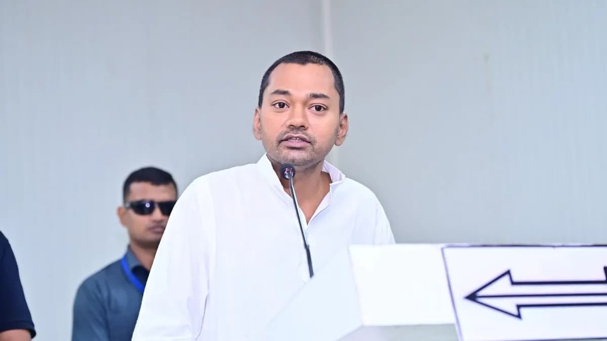 Bihar Health Minister Takes Up New Residence