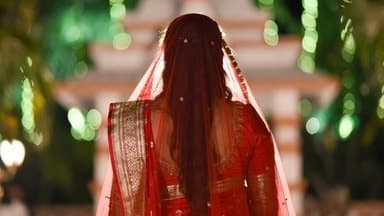 महाराष्ट्रः कई पुरुषों से शादी करने के आरोप में महिला गिरफ्तार